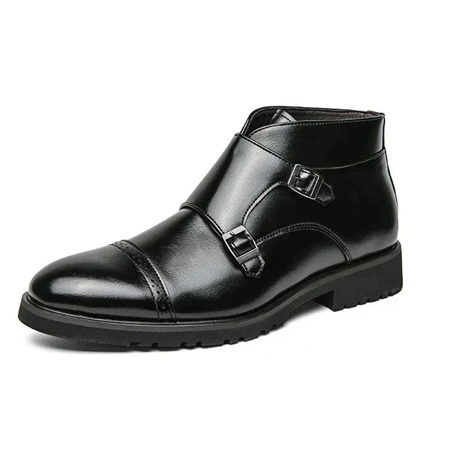 William™  | Botas de doble hebilla de cuero sintético