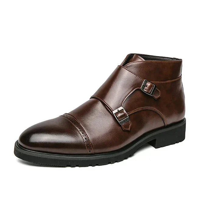William™  | Botas de doble hebilla de cuero sintético
